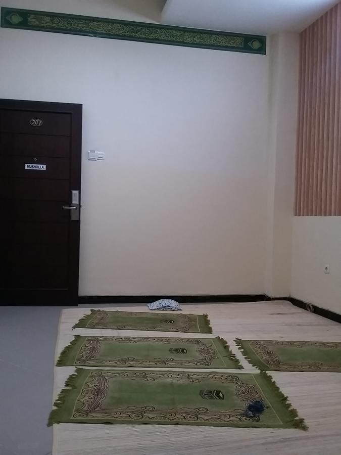 Queen City Hotel Banjarmasin Banjarmasin  Extérieur photo