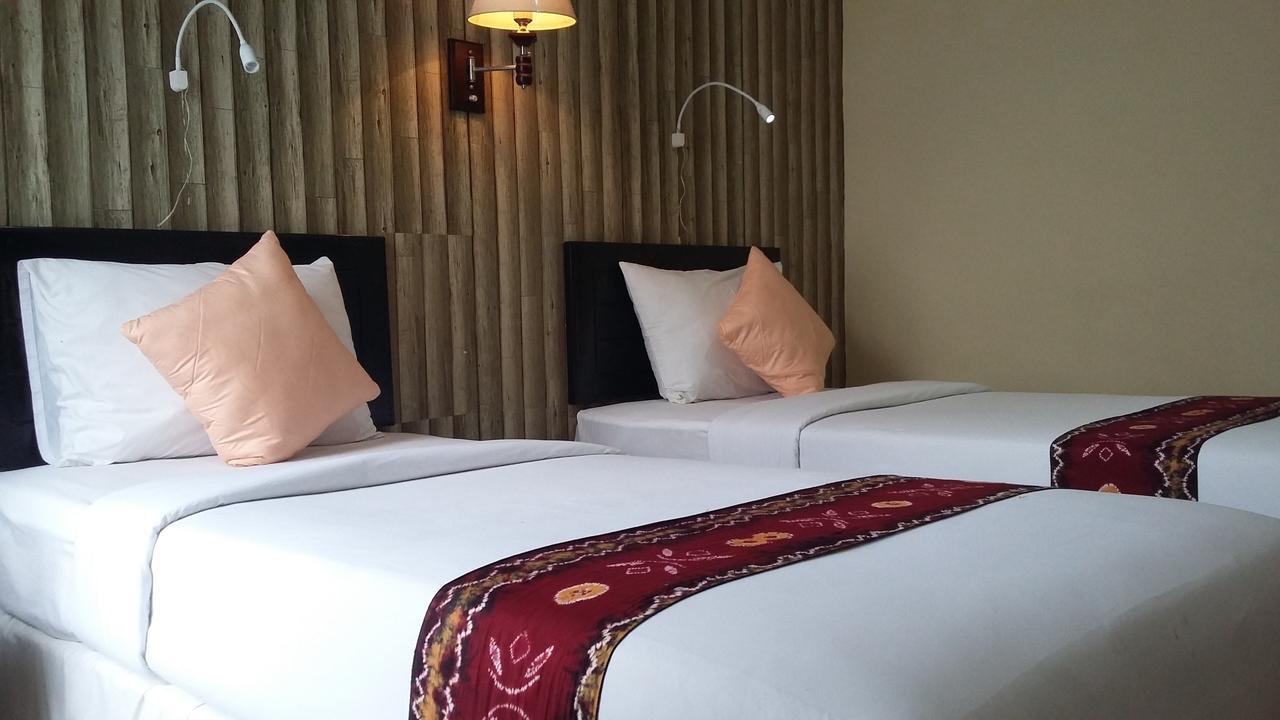 Queen City Hotel Banjarmasin Banjarmasin  Extérieur photo